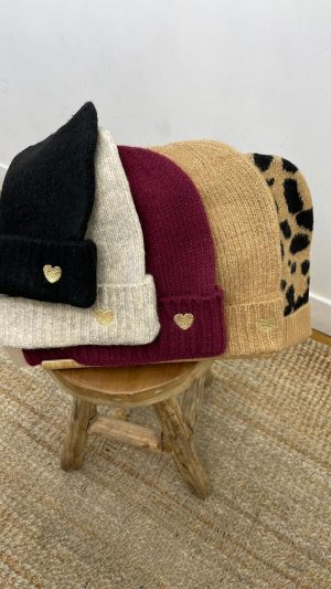Bonnet coeur brodé