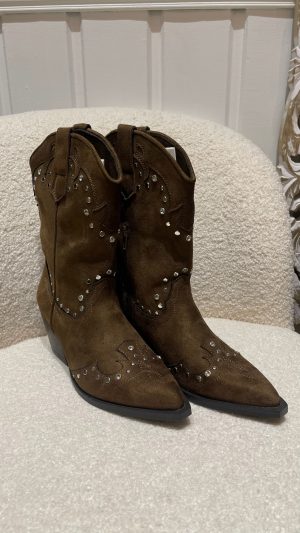 Bottines santiags à talons avec strass