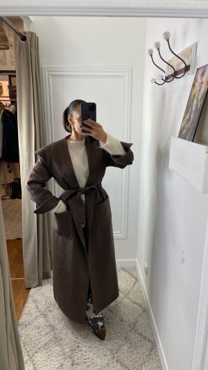 Manteau en laine long à capuche