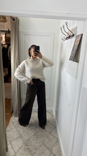 Pull détaille strass